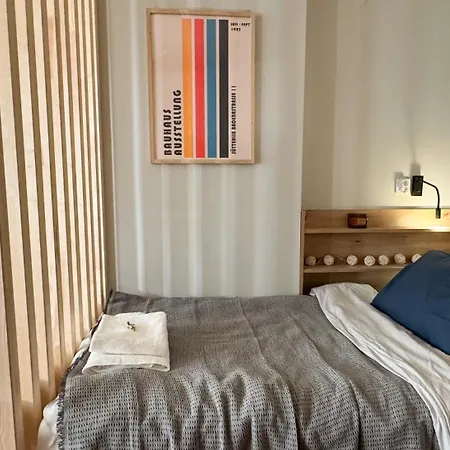 A3 - Queen Double - Haven - Shared Bathrooms - Self Check-in Warsaw