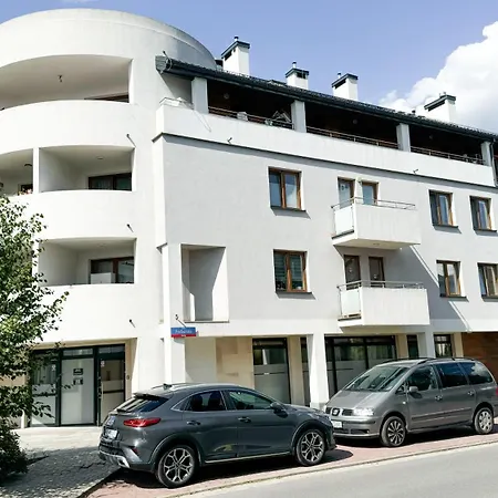 A3 - Queen Double - Haven - Two Shared Bathrooms