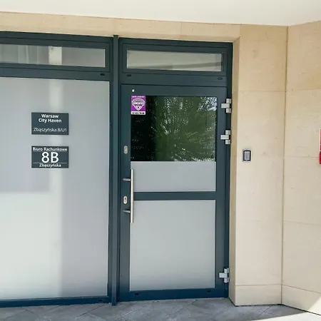 A3 - Queen Double - Haven - Shared Bathrooms - Self Check-in Varsavia